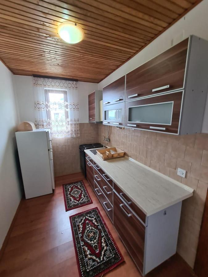 Holiday Home Vulezic Bar Bagian luar foto