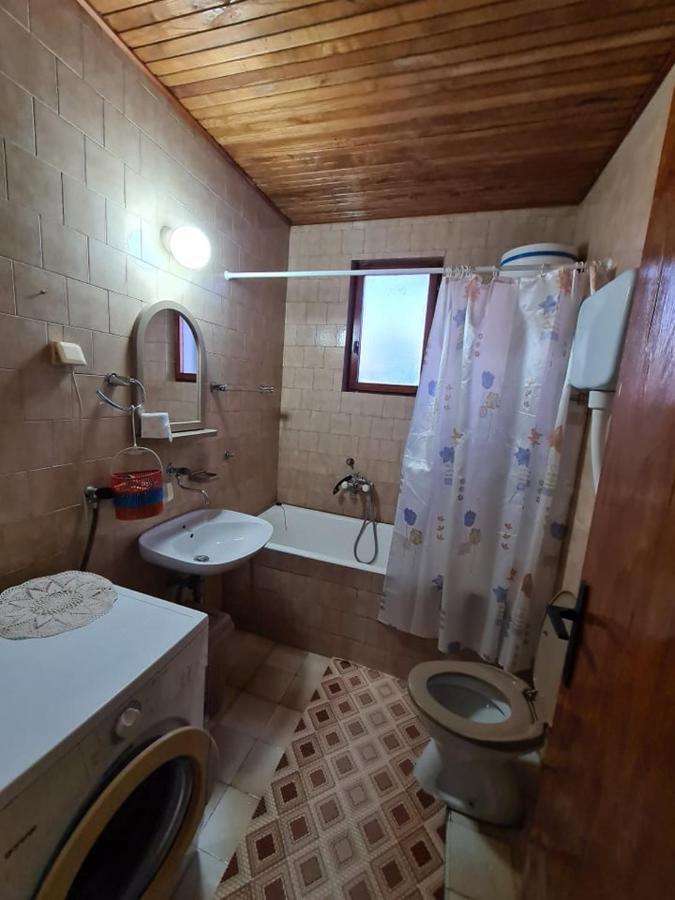Holiday Home Vulezic Bar Bagian luar foto